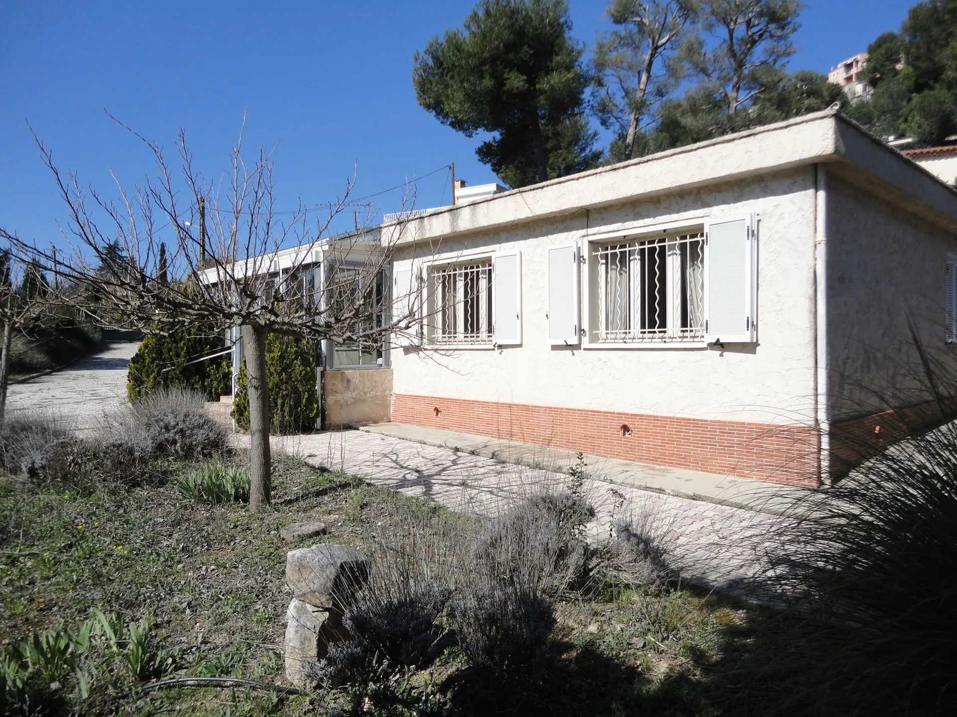 maison à vendre carnoux t4   studio