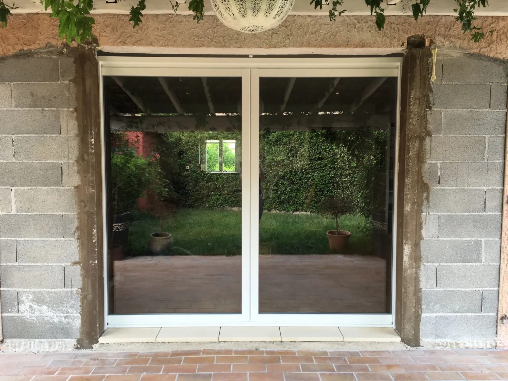 Photo PENDANT vue de l'extérieur villa à MARIGNANE