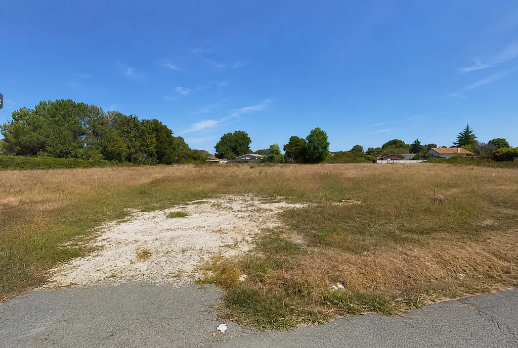 Terrain sur la commune de Listrac en médoc de 400m² dans un environnement calme, proche de la commune de Castelnau de Médoc
