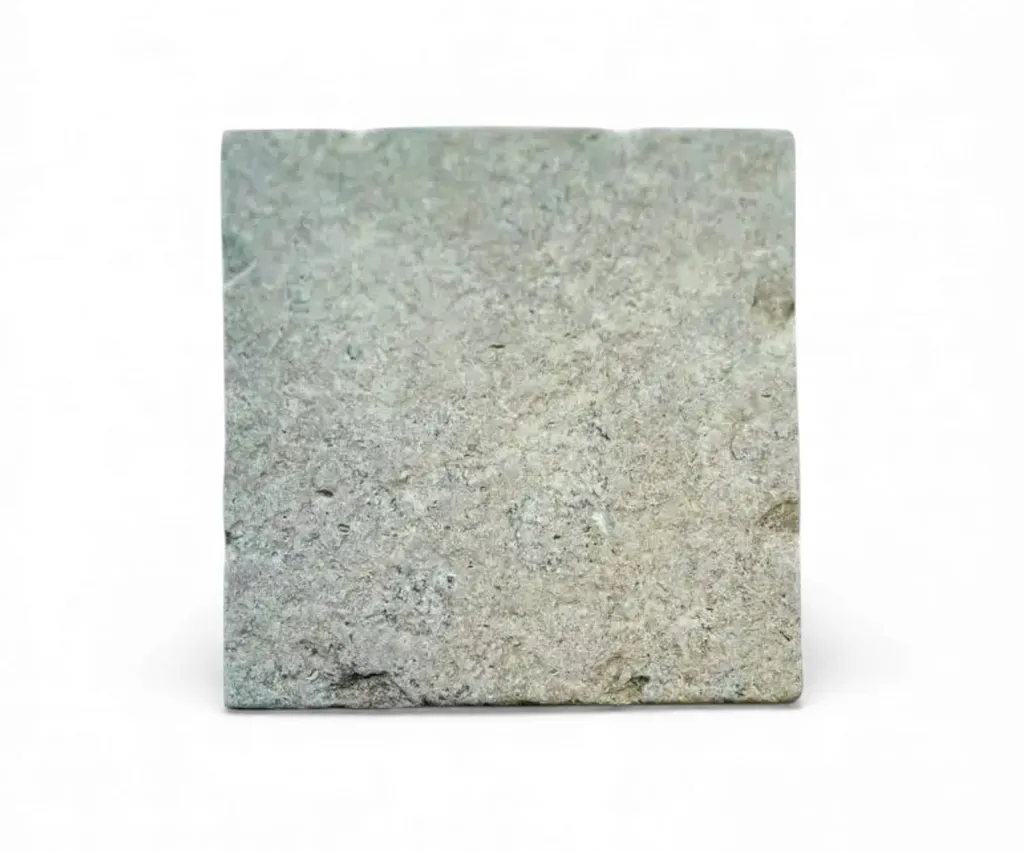 Finition Vieux Château exclusive Créa Stone pour rendu ancien nuancé idéal sols terrasses murs projets intérieurs extérieurs authentiques