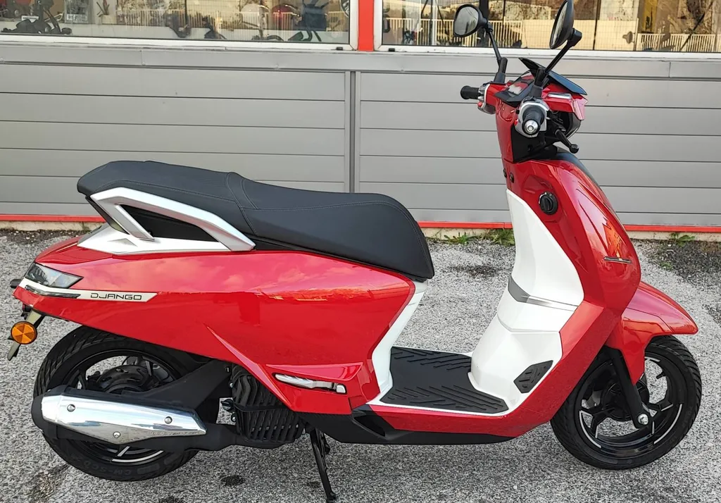 DÉSTOCKAGE SCOOTER NEUF PEUGEOT NEW DJANGO 2025