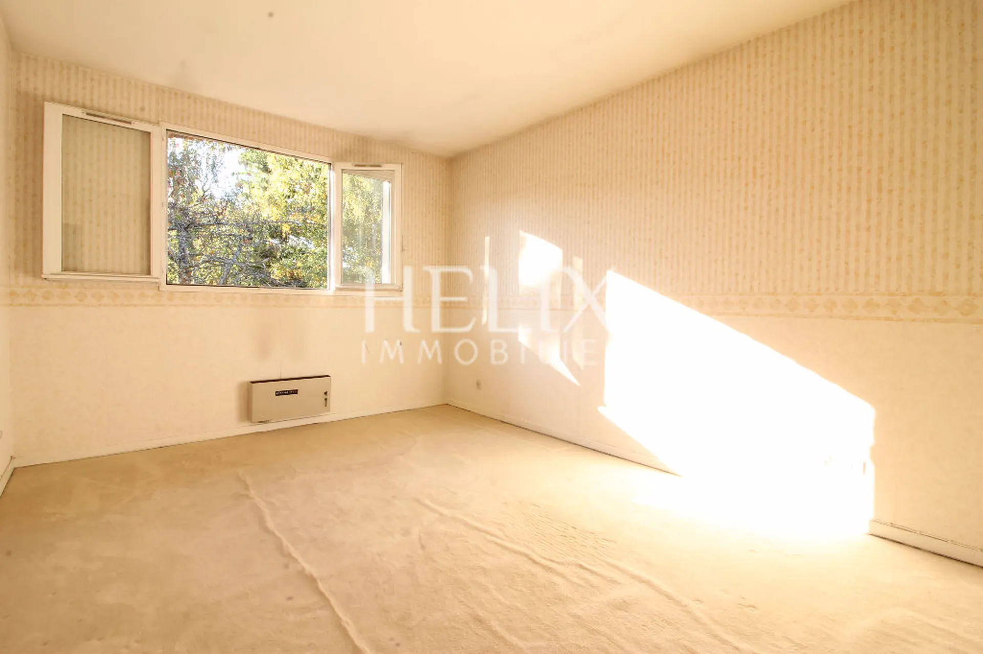 Maison Fourqueux 6 pièce et de 121 m2 sur terrain paysager et arboré de 430 m²