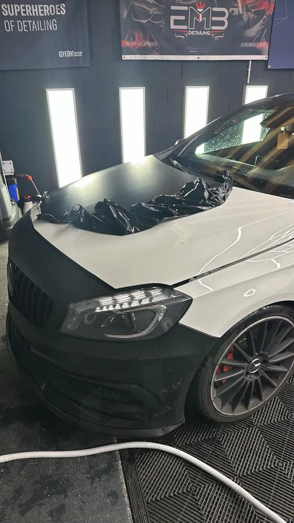Detailing sur Lyon spécialiste du traitement céramique et de la protection carrosserie Mercedes A 45 AMG covering 