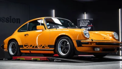 Traitement céramique Gtechniq sur cette Porsche Classic Carrera 3L polissage et Lustrage Expert pour une brillance à couper le souffle 