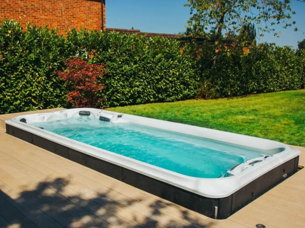 Spa de nage : le bassin extérieur idéal