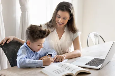 Soutien familial à domicile pour famille avec enfants en bas âge et emploi du temps chargé à Vendenheim