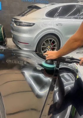 Rénovation carrosserie complète et detailing haut de gamme sur Porsche à Nice