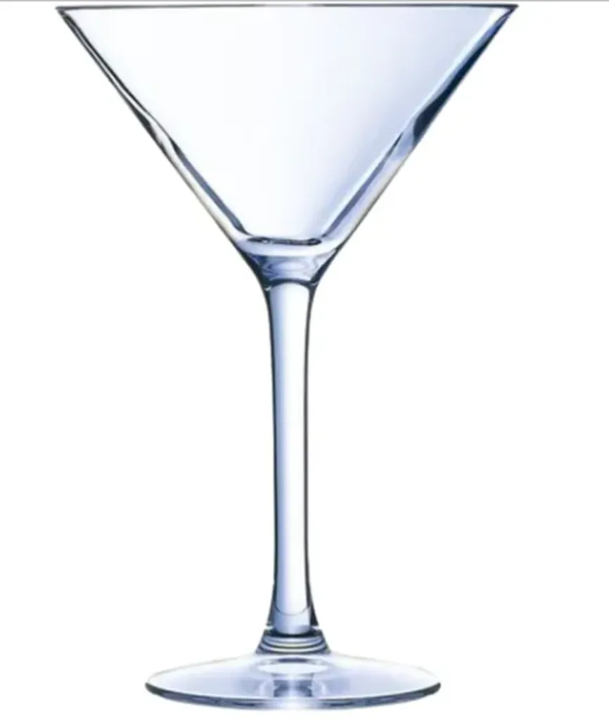 VERRE A MARTINI A LA LOCATION DANS LE VAR 21CL SOLIDE POUR MARIAGE A L'UNITE