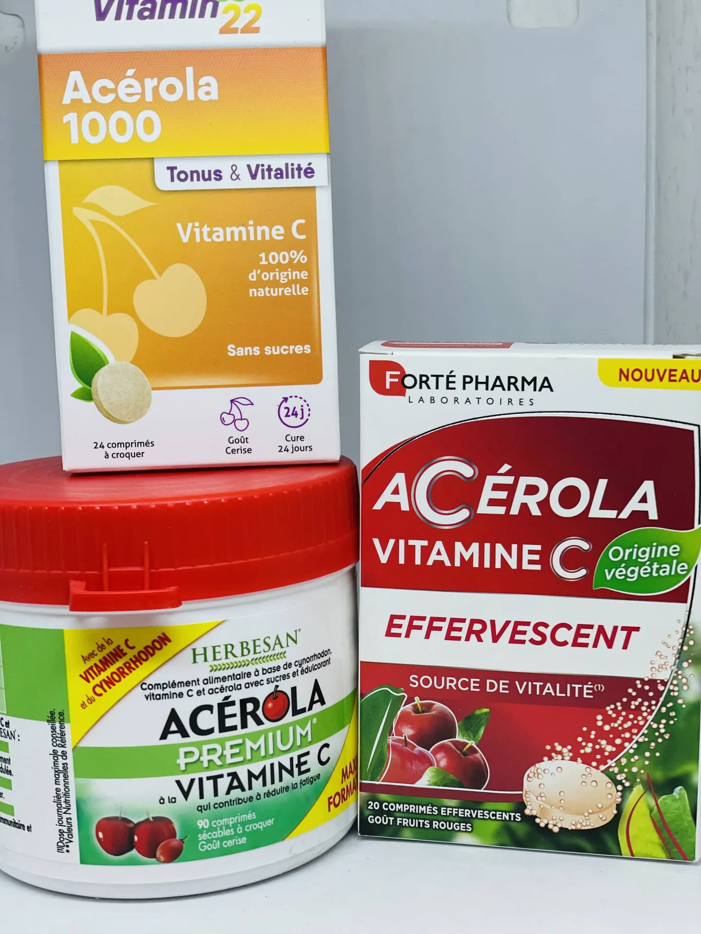 acérola vitamine C naturelle en pharmacie