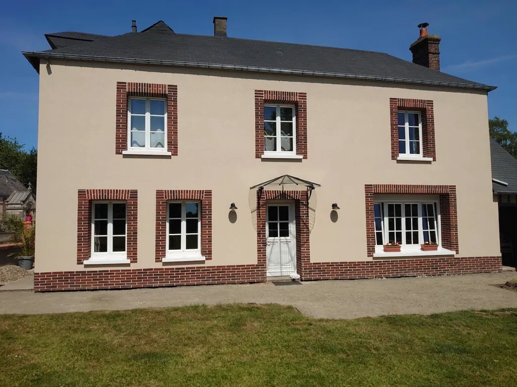 Isolation thermique par l'extérieur de la façade d'une maison région de Bolbec