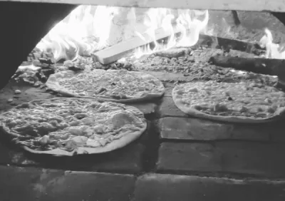 pizza carbonara en livraison ou à emporter sur salon de provence 