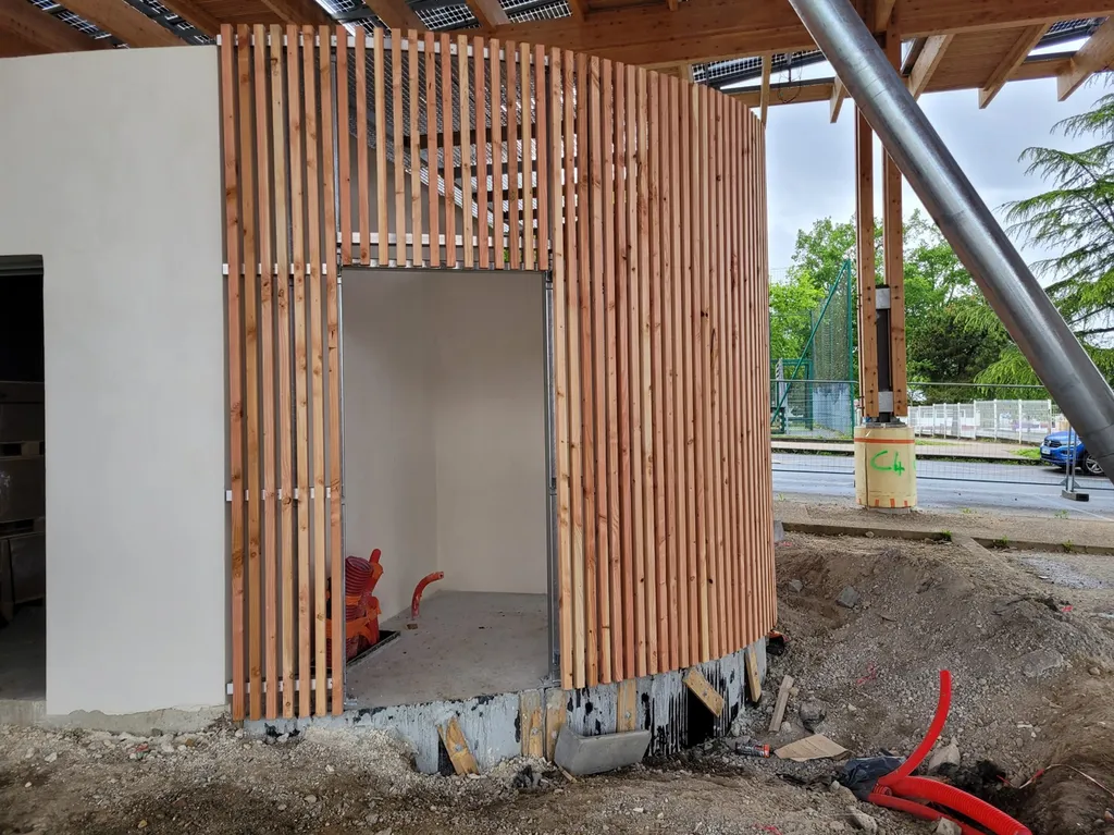 Avantages du bardage bois sur un local à bordeaux 