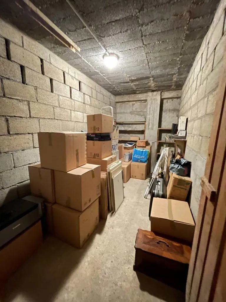 Déménagement d'une cave vers un appartement d'architecte à Le Havre