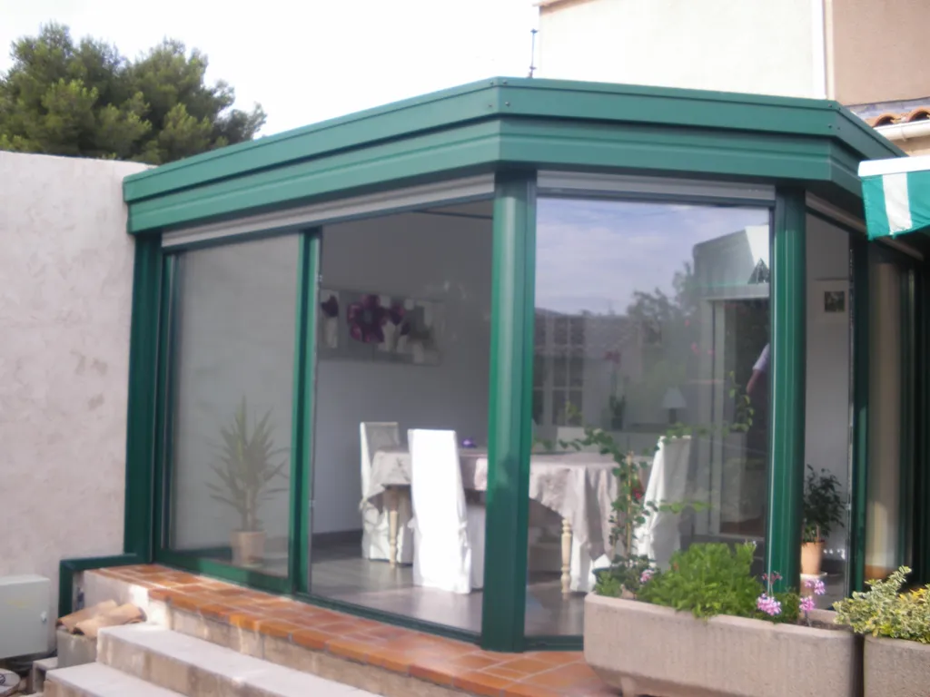 Véranda de couleur verte