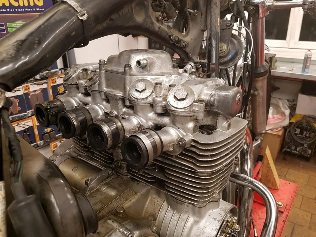HONDA CB550 FOUR SUPER SPORT SIX FOURS LES PLAGES