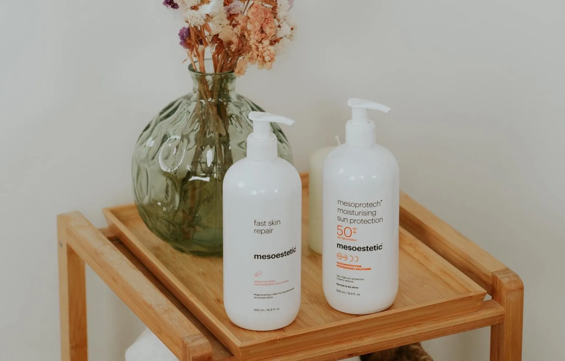 Les écrans participent au vieillissement cutané du visage, protégez votre peau avec la protection solaire Melan 130 chez DERMA SUD à Castanet-Tolosan, proche de Toulouse