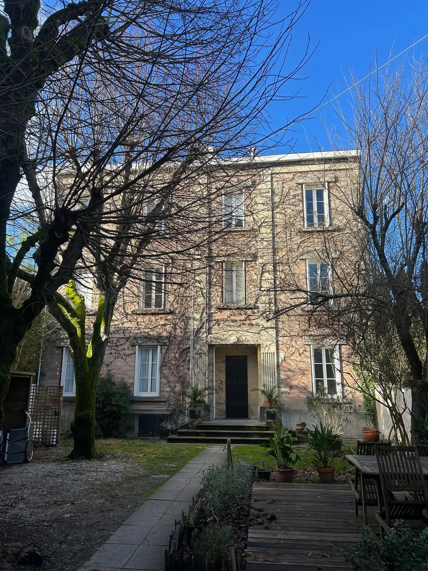 Joli T2 rénové dans immeuble en pierre Bordeaux Caudéran, Parc Bordelais