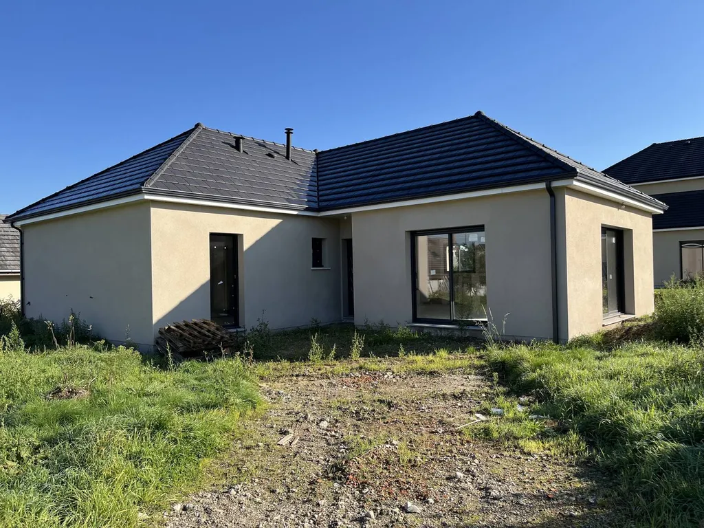 Maison neuve de plain pied, à vendre, à finir, située à Saint Nicolas de Bliquetuit
