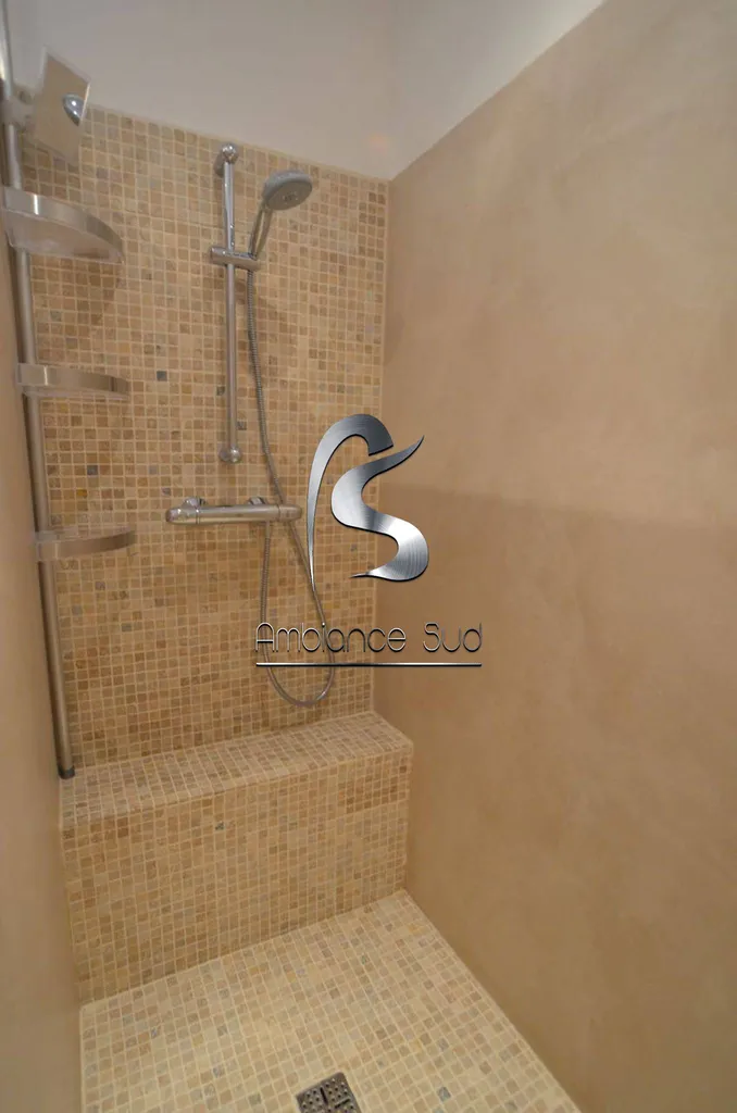 SALLE DE BAIN EN BETON CIRE TALOCHE