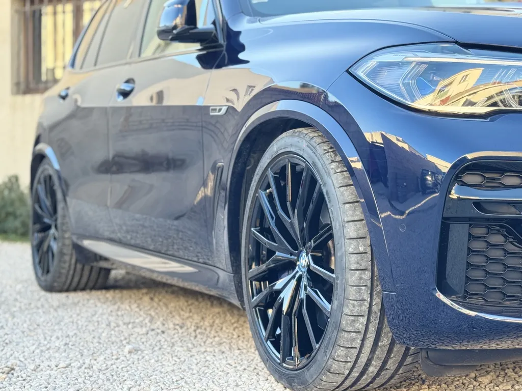 Transformation & Perfection pour ce BMW X5 45e proche de Marseille et d’Aubagne