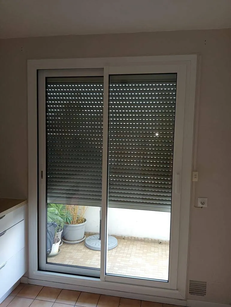 Découvrez une installation de menuiseries aluminium à Lyon 69005