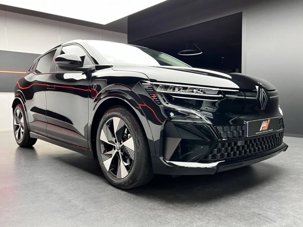 RENAULT MEGANE E-TECH - PROTECTION CERAMIQUE GTECHNIQ