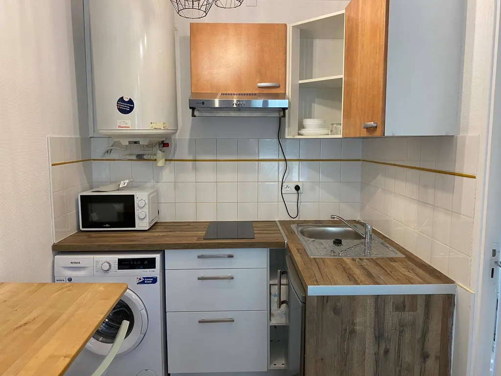 Joli studio meublé de 18m² avec parking à Ramonville  