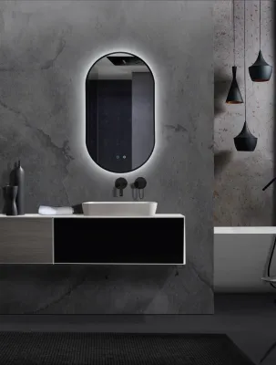 À Rouen, le miroir TOKYO sublime les salles de bain contemporaines avec une lumière douce et élégante.