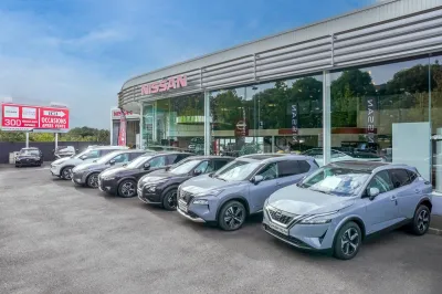 comment trouver un bon photographe pour un showroom automobile à Nanterre