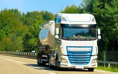 Concessionnaire de camions poids lourds YVRAC Sud Ouest Poids Lourds Négoce