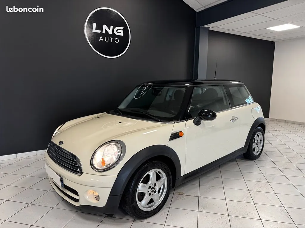 Mini Mini Cooper D Hatch 1.6L 100ch d’occasion diesel à prix accessible à Pusignan près de Lyon