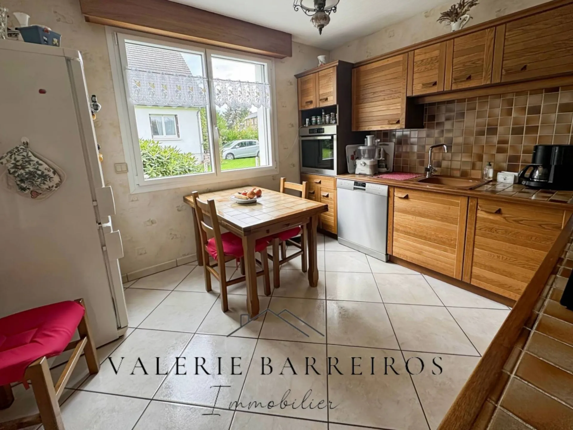 A saisir maison de 80 m2 édifiée sur 571 m2 de terrain sur la commune de LA SAUSSAYE 27370