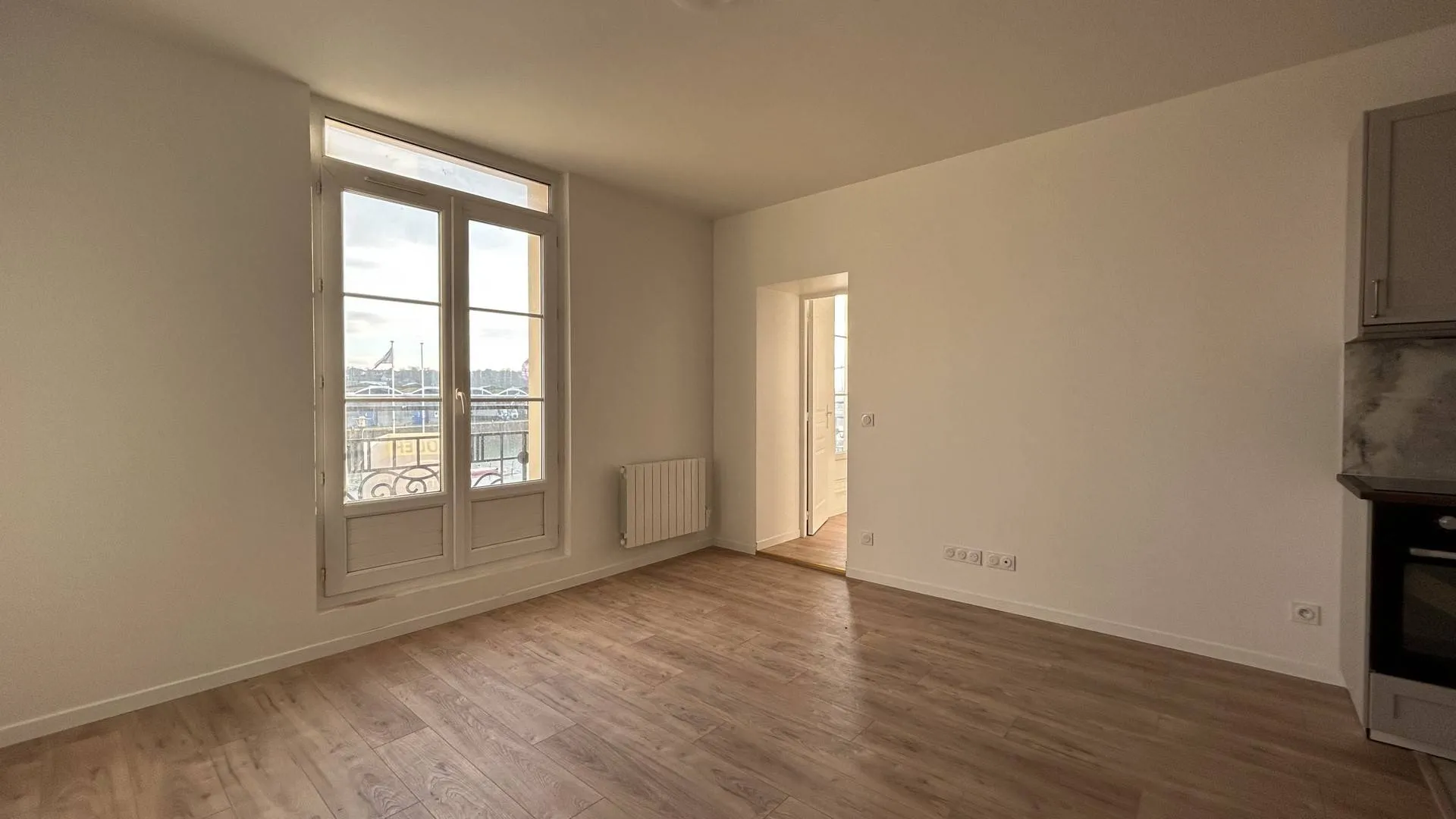 T2 loué de 44,40m² avec vue port, au 3ème étage, proche de la gare de Dieppe, en Seine-Maritime.