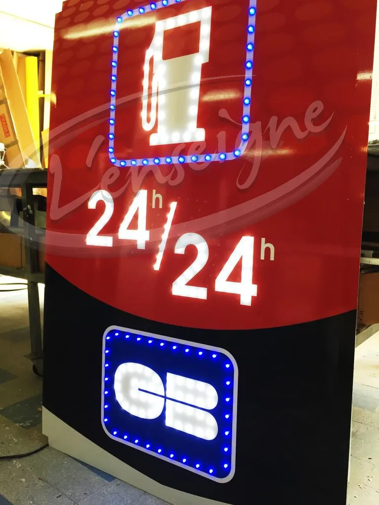 caisson lumineux pour station service sausset les pins