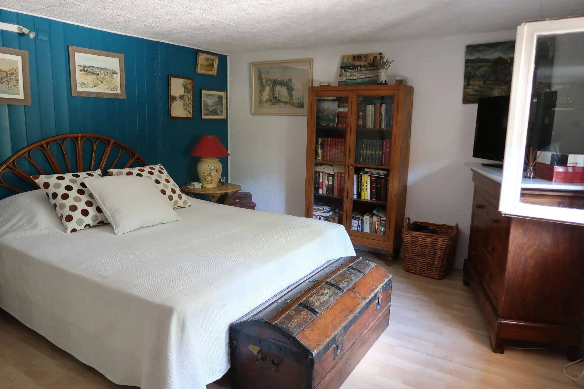 Appartement T2/3 Cassis au rez-de-chaussée d'une maison individuelle avec jardin privatif 