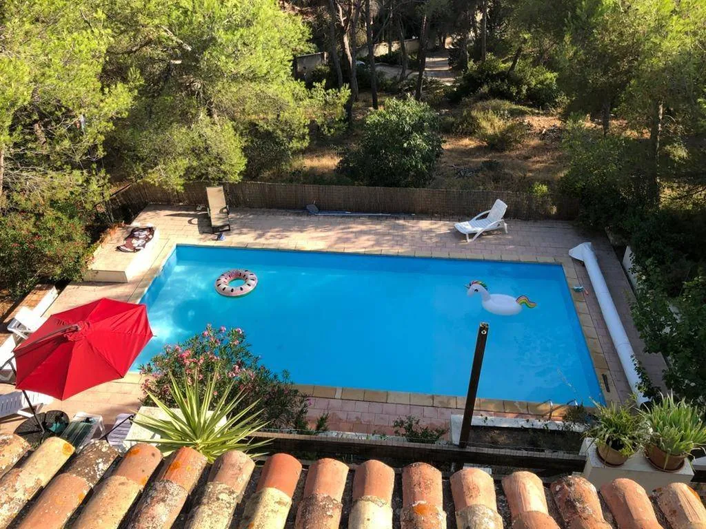 Cassis - Maison quartier campagne avec piscine et jolie vue dégagée   