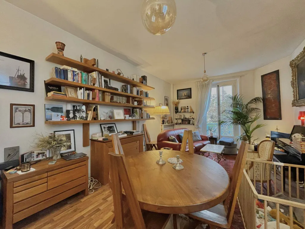 Appartement à vendre 61 m2 - Pl. St Ferdinand 75017 Paris