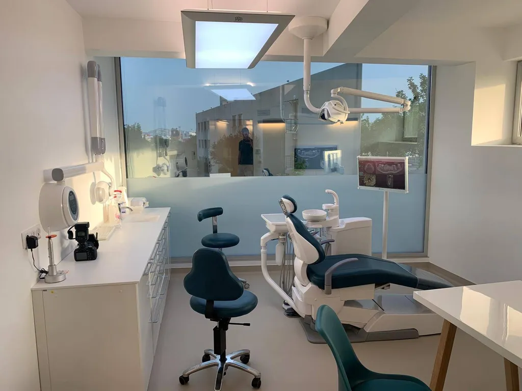 Comprendre la technique all on four et ses principes de pose pour une arcade complète près de Gardanne