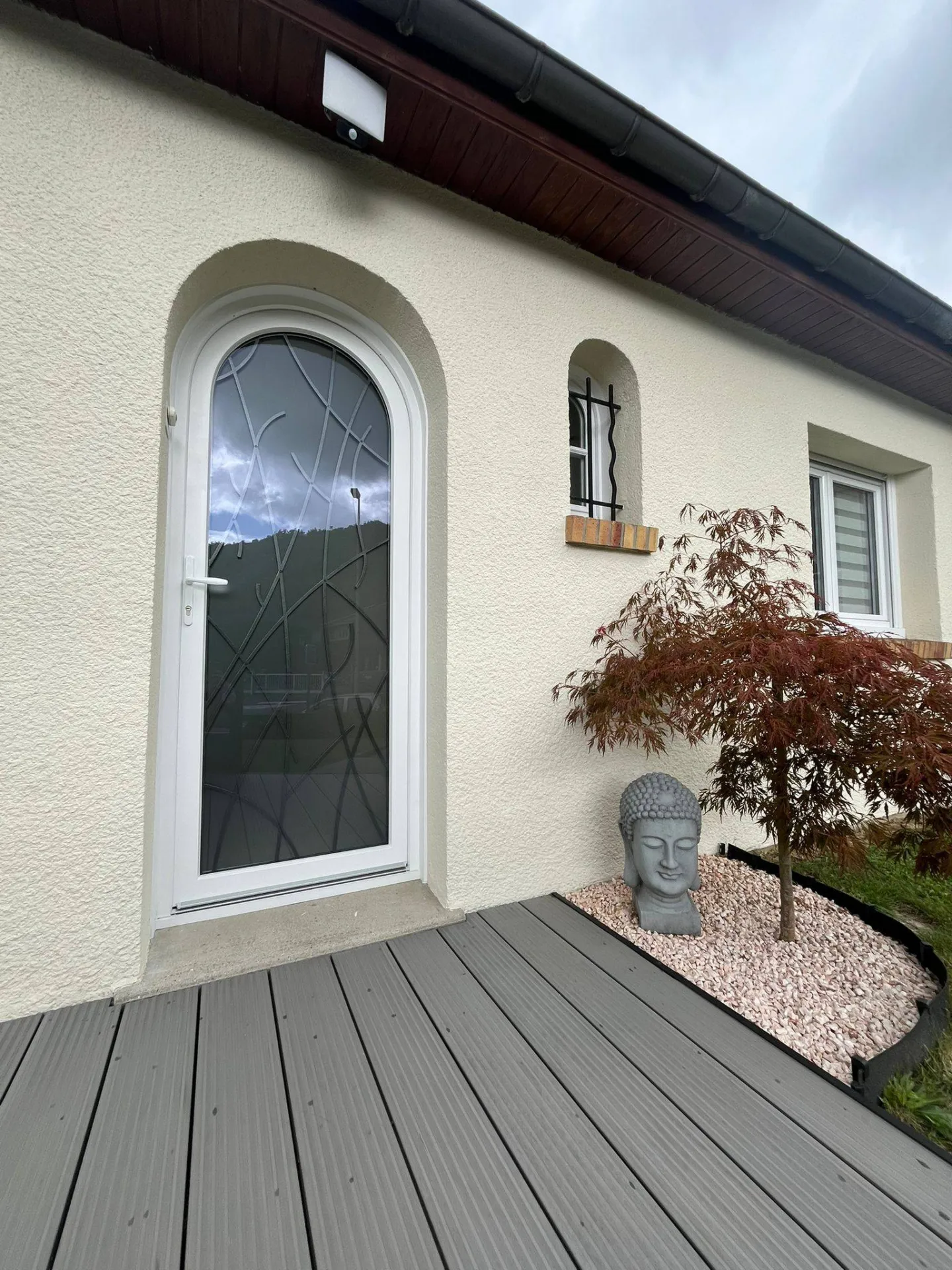 Entreprise et devis pour pose de porte d'entrée cintrée au Havre et ses alentours 76