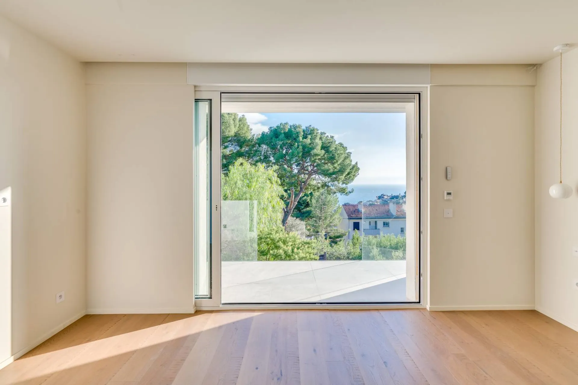 Vente maison Cassis  entièrement rénovée avec piscine, garage et vue mer