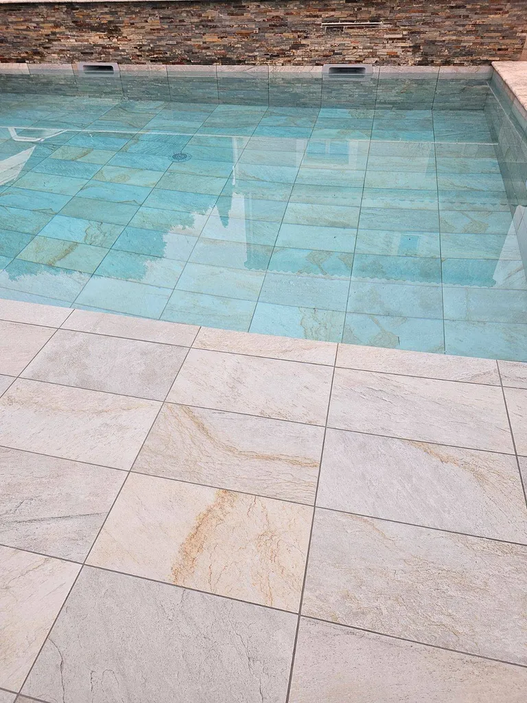 CARRELAGE PISCINE WHITE DI BALI