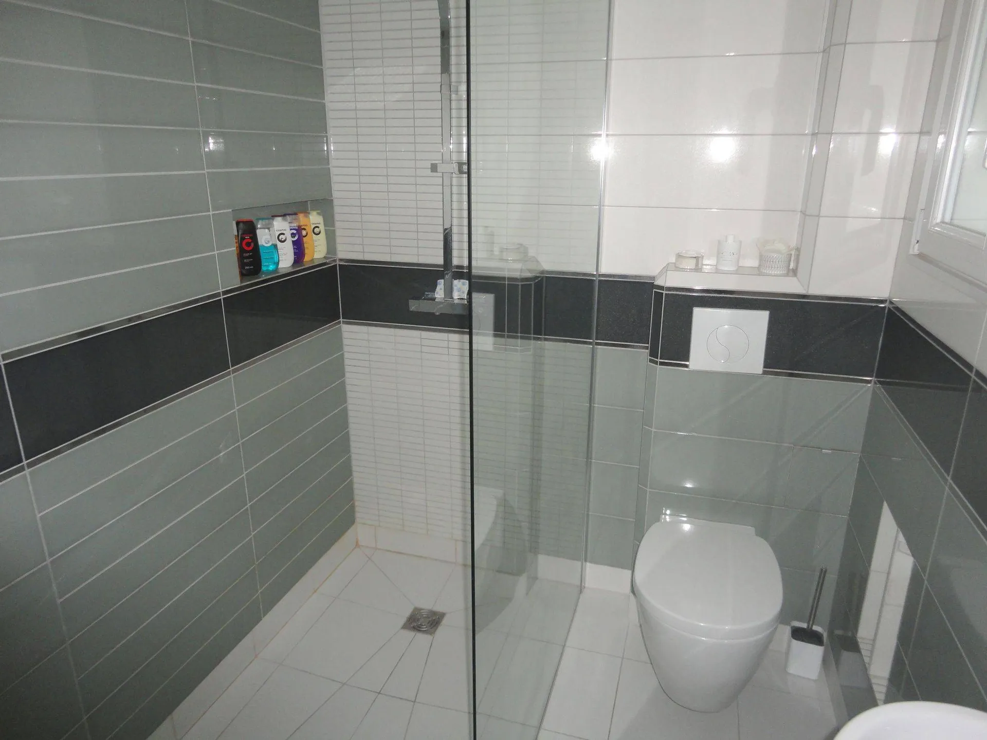 Vente maison 5 Roquefort la Bédoule vue dominante campagne et vignes