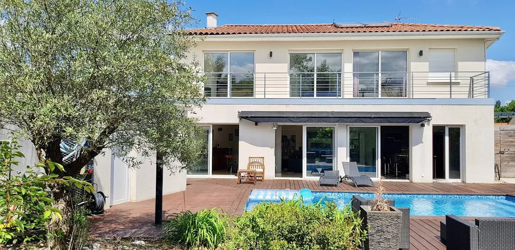 Maison familiale à mérignac à vendre