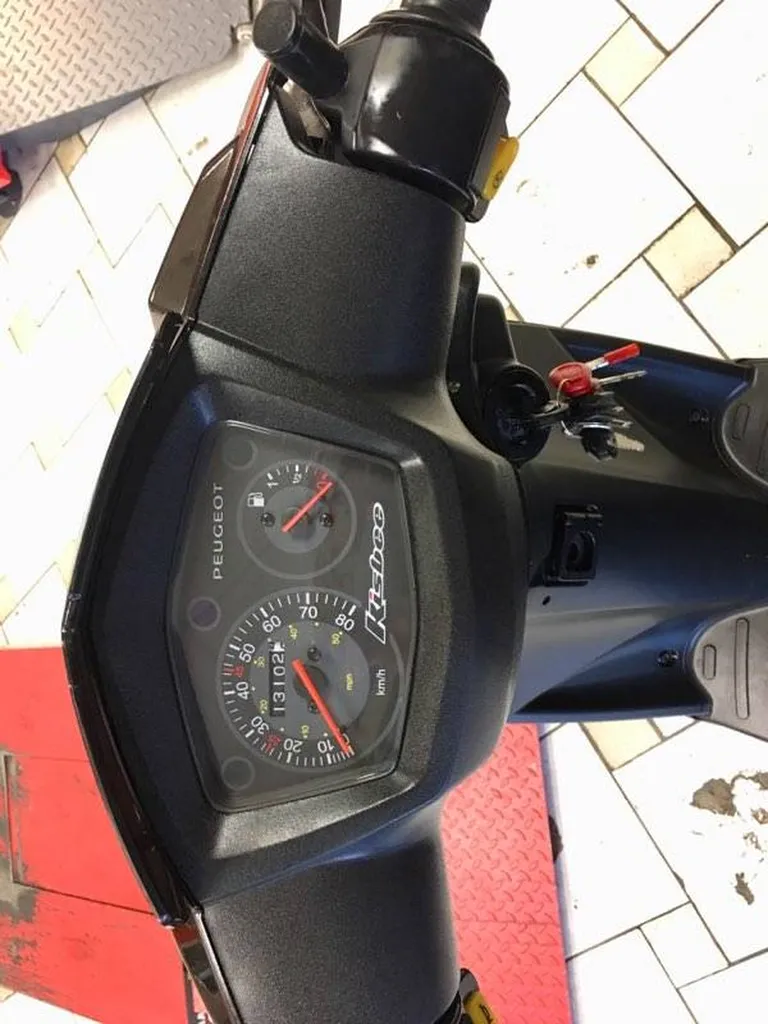 SCOOTER OCCASION PEUGEOT KISBEE 50 LA SEYNE SUR MER