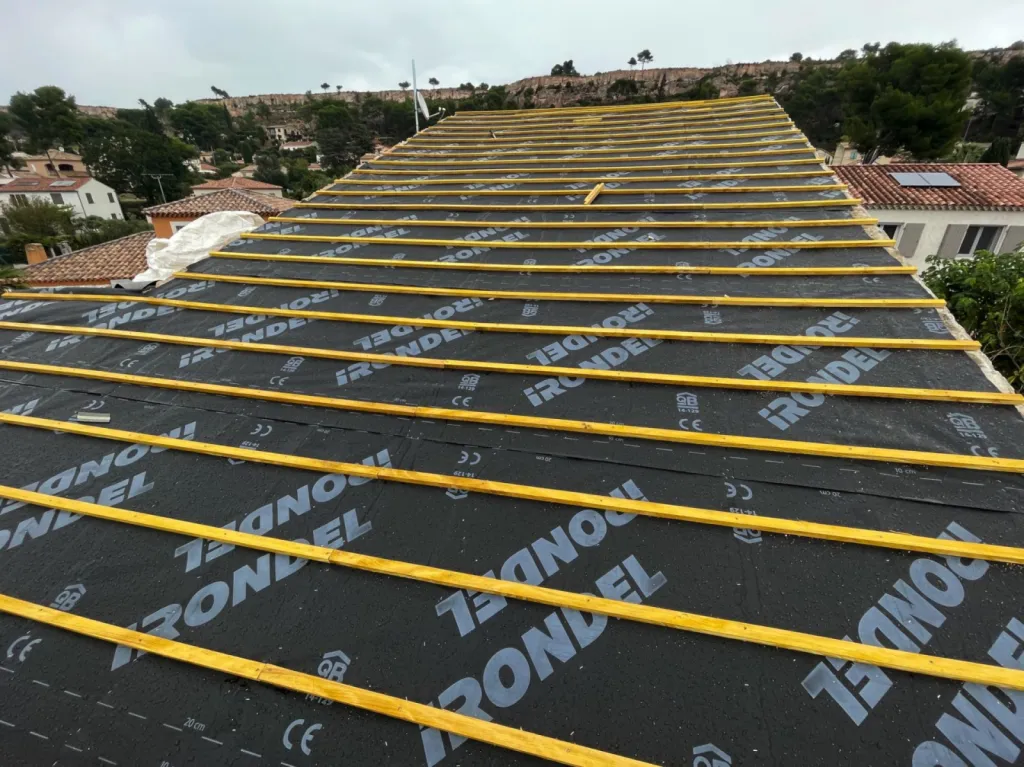Changement d’une toiture de maison sur Martigues