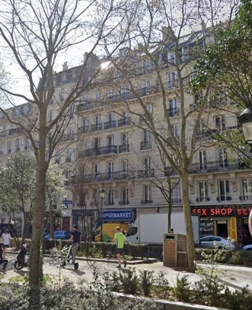 A vendre 3 pièces à rénover Pigalle Paris 75009