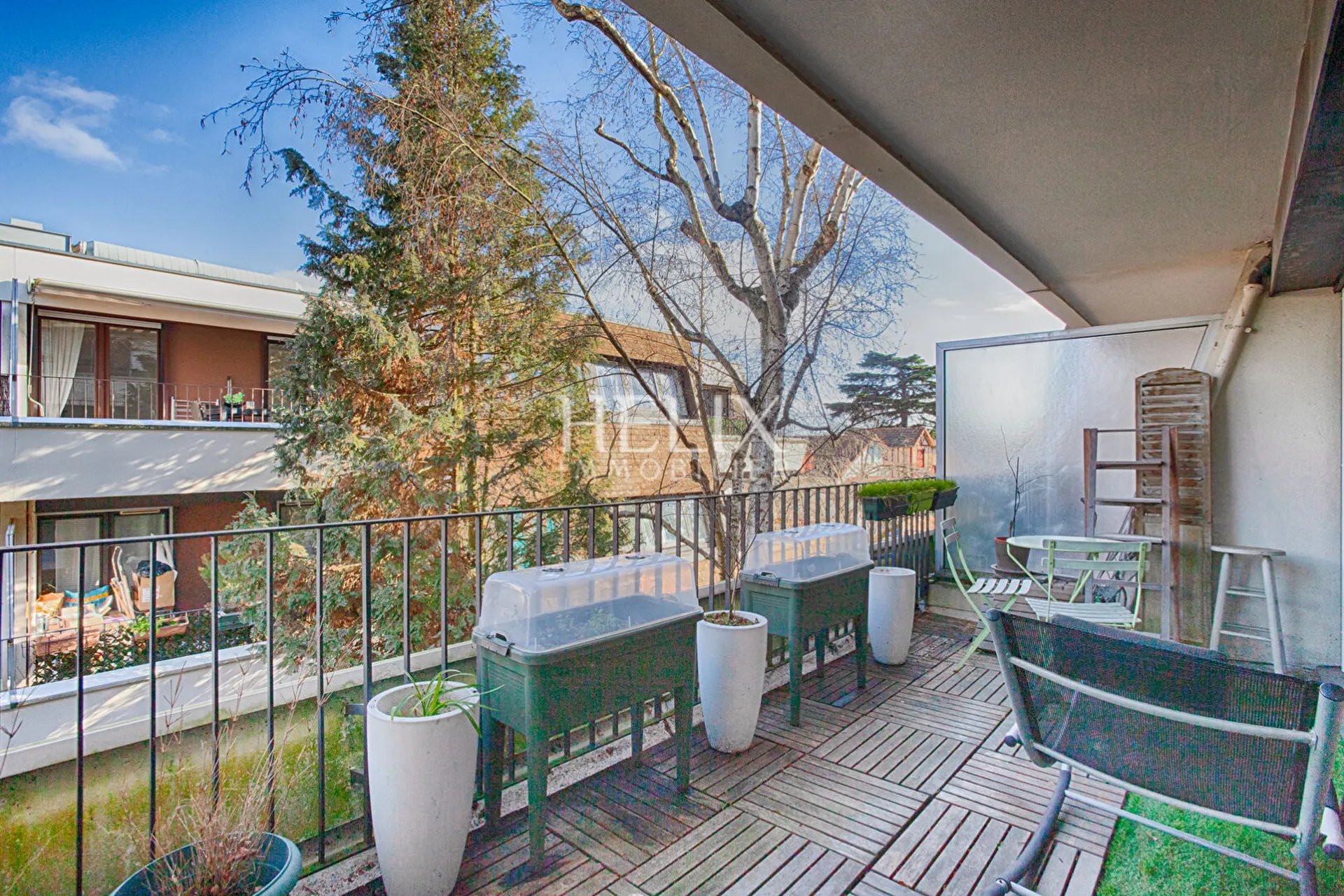 Appartement Villennes Sur Seine 3 pièce(s) 77 m2, un parking sous sol et une cave