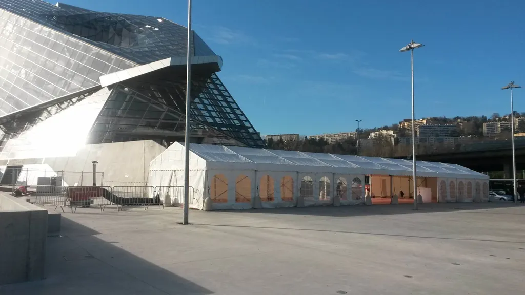 Location d'un grand chapiteau a lyon