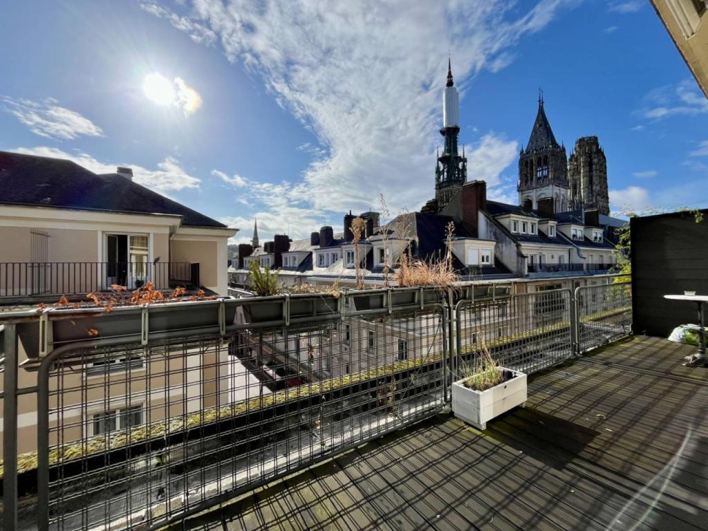 Duplex 4 pièces 100 m² - Hyper centre ville et vue Cathédrale