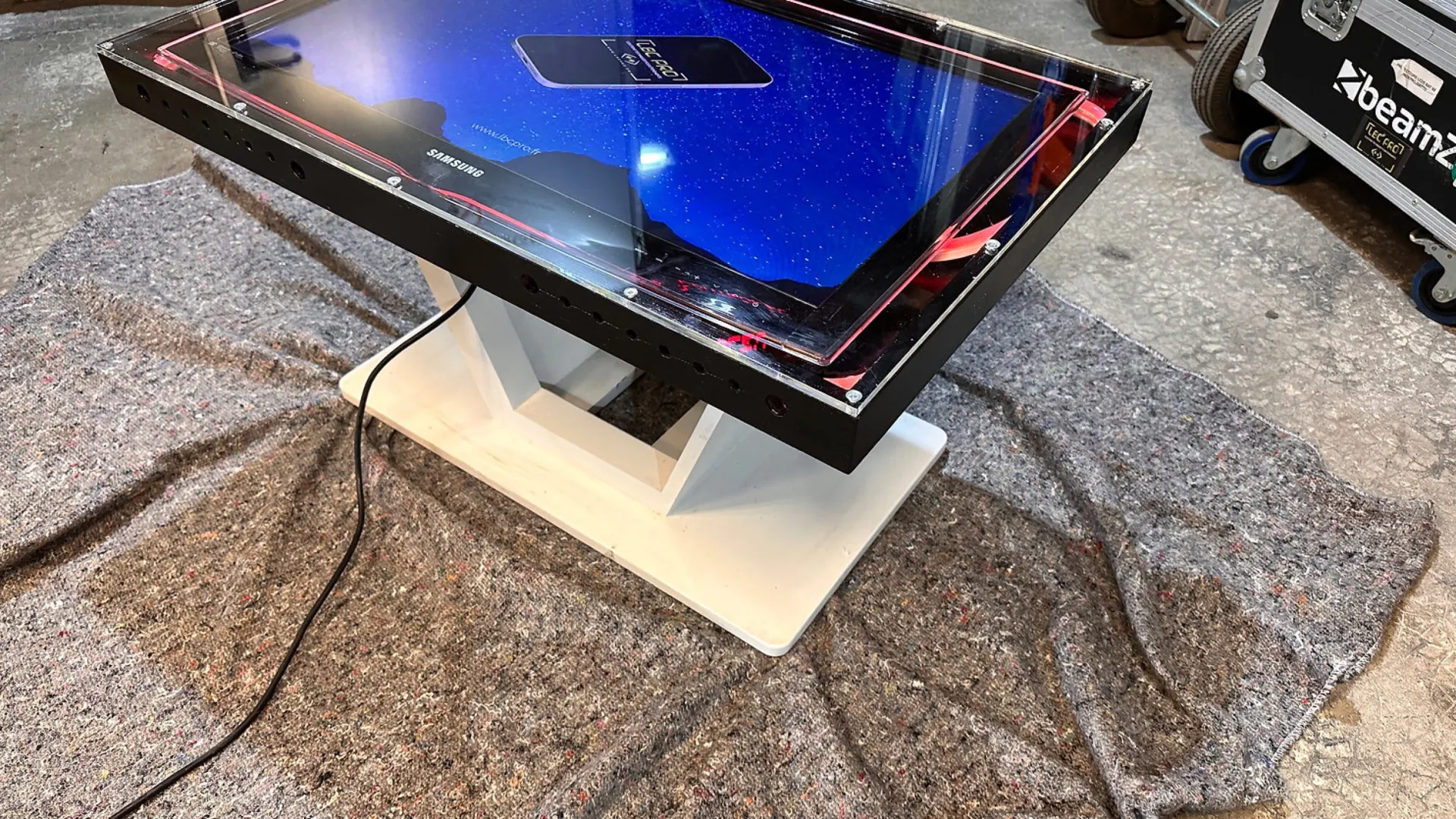 location écran table intégré à Arles dans les bouches du Rhône